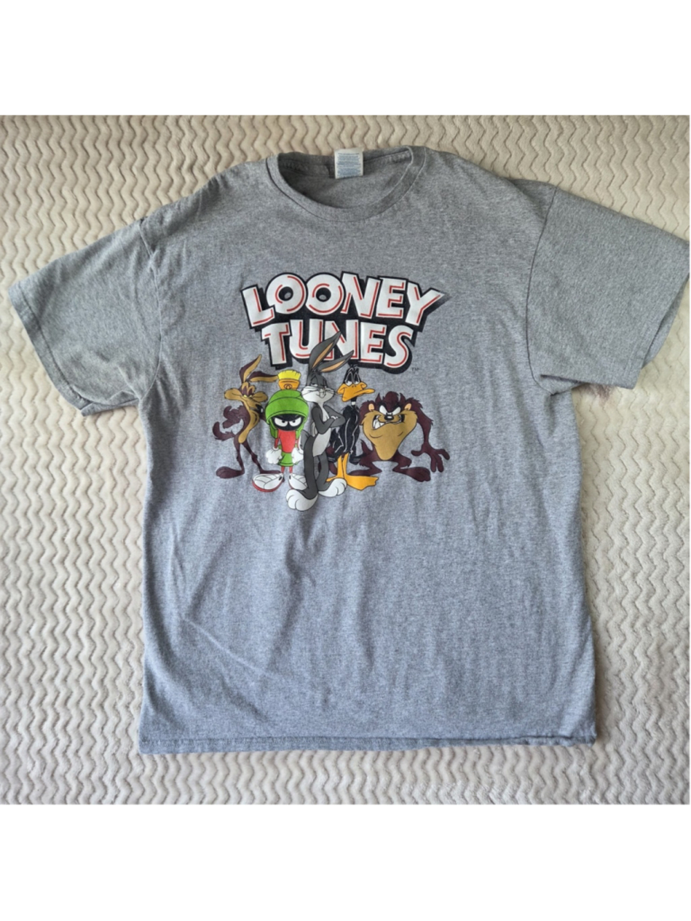 looney tunes t shirt